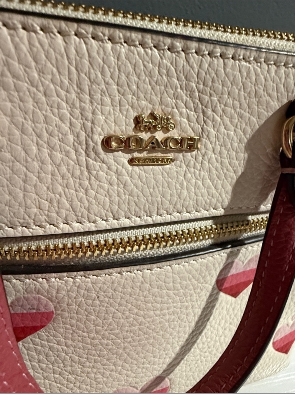 Coach Mini Gallery Crossbody Bag in white with a stripe heart print. - Picture 3 of 11